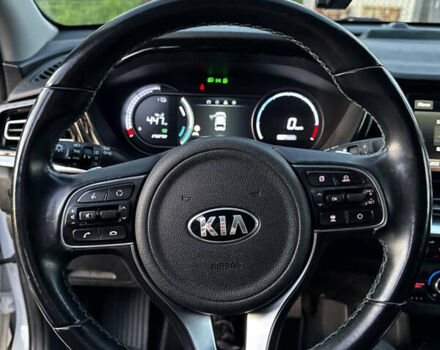 Киа Niro 2020 в Львове на Automoto.ua Белый Киа Niro, объемом двигателя 0 л и пробегом 69 тыс. км за 19500 $, фото 13 на Automoto.ua