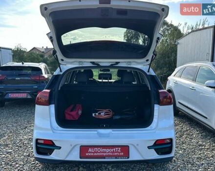 Білий Кіа Niro, об'ємом двигуна 0 л та пробігом 62 тис. км за 24400 $, фото 74 на Automoto.ua