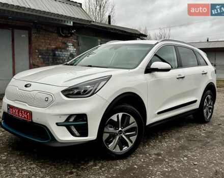 Белый Киа Niro, объемом двигателя 0 л и пробегом 160 тыс. км за 18850 $, фото 16 на Automoto.ua