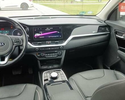 Білий Кіа Niro, об'ємом двигуна 0 л та пробігом 127 тис. км за 19999 $, фото 27 на Automoto.ua
