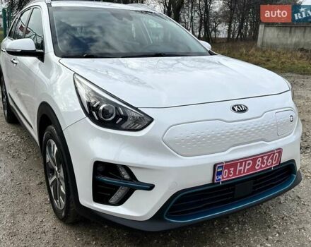 Білий Кіа Niro, об'ємом двигуна 0 л та пробігом 147 тис. км за 18800 $, фото 16 на Automoto.ua