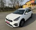 Белый Киа Niro, объемом двигателя 1.58 л и пробегом 200 тыс. км за 18600 $, фото 1 на Automoto.ua