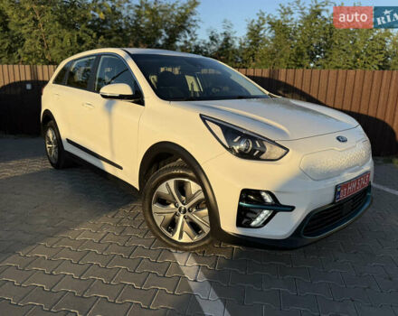 Білий Кіа Niro, об'ємом двигуна 0 л та пробігом 169 тис. км за 18200 $, фото 1 на Automoto.ua