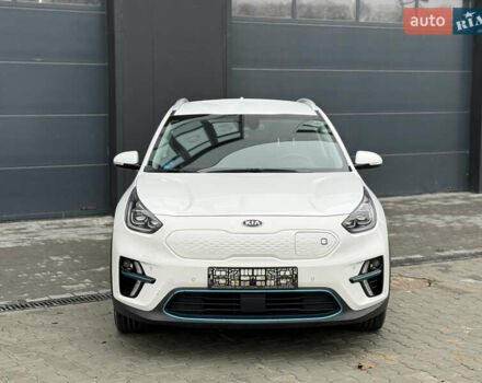 Белый Киа Niro, объемом двигателя 0 л и пробегом 158 тыс. км за 18900 $, фото 1 на Automoto.ua