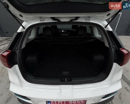 Белый Киа Niro, объемом двигателя 0 л и пробегом 172 тыс. км за 17500 $, фото 24 на Automoto.ua