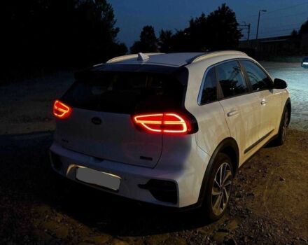 Белый Киа Niro, объемом двигателя 0 л и пробегом 72 тыс. км за 10600 $, фото 11 на Automoto.ua
