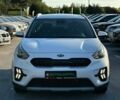 Белый Киа Niro, объемом двигателя 1.6 л и пробегом 136 тыс. км за 17990 $, фото 2 на Automoto.ua