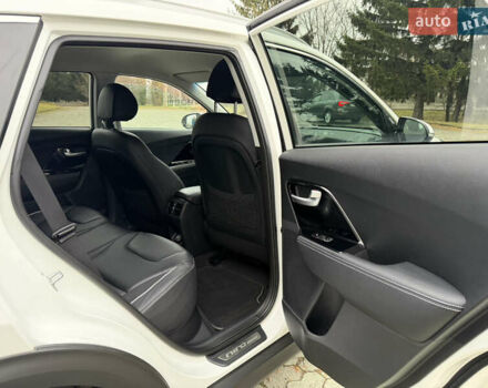 Білий Кіа Niro, об'ємом двигуна 0 л та пробігом 141 тис. км за 19499 $, фото 55 на Automoto.ua