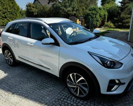Белый Киа Niro, объемом двигателя 0 л и пробегом 72 тыс. км за 10600 $, фото 1 на Automoto.ua