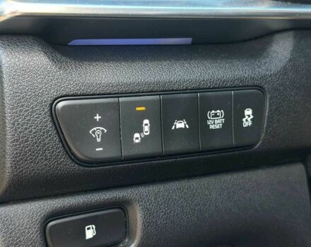 Белый Киа Niro, объемом двигателя 1.6 л и пробегом 136 тыс. км за 17990 $, фото 22 на Automoto.ua