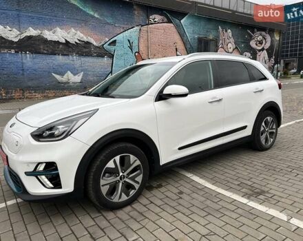 Белый Киа Niro, объемом двигателя 0 л и пробегом 146 тыс. км за 19799 $, фото 5 на Automoto.ua