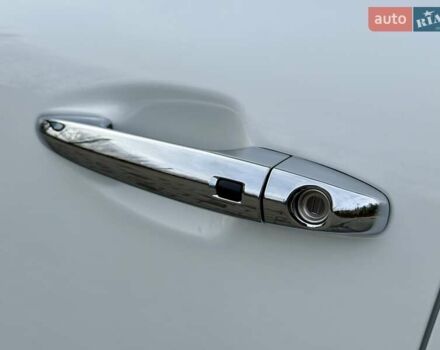 Білий Кіа Niro, об'ємом двигуна 0 л та пробігом 89 тис. км за 18950 $, фото 34 на Automoto.ua