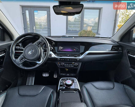 Білий Кіа Niro, об'ємом двигуна 0 л та пробігом 62 тис. км за 19500 $, фото 37 на Automoto.ua