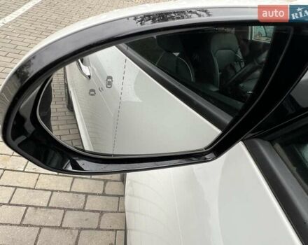 Белый Киа Niro, объемом двигателя 0 л и пробегом 146 тыс. км за 19799 $, фото 2 на Automoto.ua