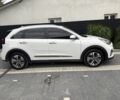 Белый Киа Niro, объемом двигателя 0 л и пробегом 133 тыс. км за 20000 $, фото 1 на Automoto.ua