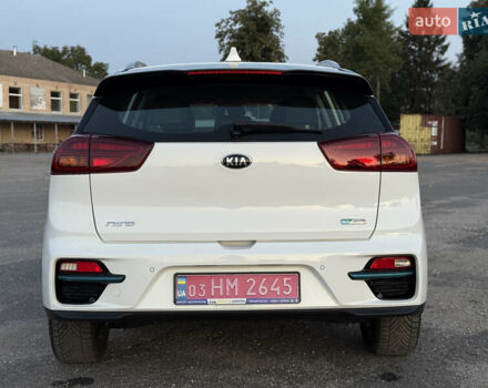 Білий Кіа Niro, об'ємом двигуна 0 л та пробігом 152 тис. км за 18500 $, фото 21 на Automoto.ua