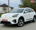 Білий Кіа Niro, об'ємом двигуна 0 л та пробігом 89 тис. км за 18950 $, фото 6 на Automoto.ua