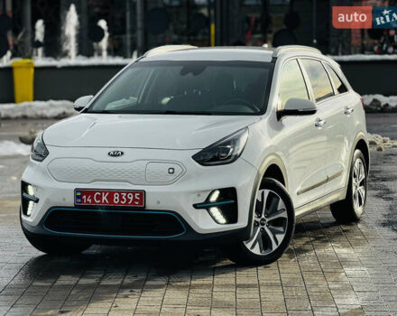 Білий Кіа Niro, об'ємом двигуна 0 л та пробігом 117 тис. км за 19750 $, фото 12 на Automoto.ua