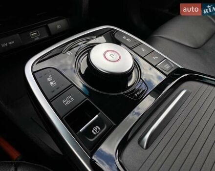 Білий Кіа Niro, об'ємом двигуна 0 л та пробігом 112 тис. км за 22900 $, фото 43 на Automoto.ua