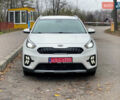 Білий Кіа Niro, об'ємом двигуна 1.6 л та пробігом 215 тис. км за 16800 $, фото 1 на Automoto.ua