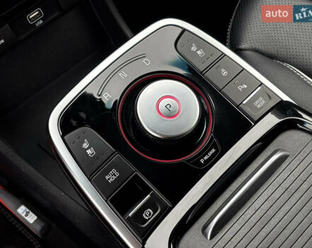 Білий Кіа Niro, об'ємом двигуна 0 л та пробігом 124 тис. км за 20400 $, фото 29 на Automoto.ua