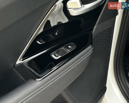Белый Киа Niro, объемом двигателя 0 л и пробегом 141 тыс. км за 19100 $, фото 32 на Automoto.ua