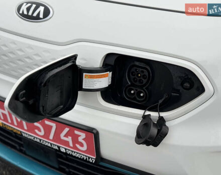 Киа Niro 2020 в Киеве на Automoto.ua Белый Киа Niro, объемом двигателя 0 л и пробегом 171 тыс. км за 18300 $, фото 13 на Automoto.ua