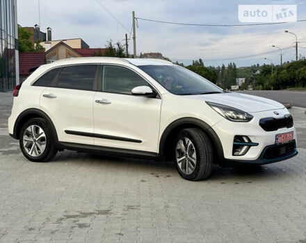 Білий Кіа Niro, об'ємом двигуна 0 л та пробігом 32 тис. км за 29650 $, фото 17 на Automoto.ua