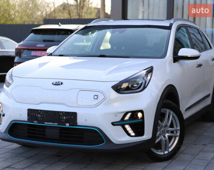Белый Киа Niro, объемом двигателя 0 л и пробегом 80 тыс. км за 18800 $, фото 4 на Automoto.ua