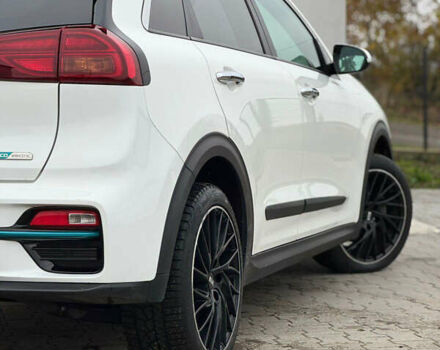 Киа Niro 2020 в Черкассах на Automoto.ua Белый Киа Niro, объемом двигателя 0 л и пробегом 84 тыс. км за 18800 $, фото 9 на Automoto.ua