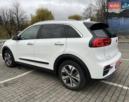 Белый Киа Niro, объемом двигателя 0 л и пробегом 146 тыс. км за 19799 $, фото 7 на Automoto.ua