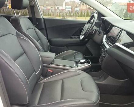 Білий Кіа Niro, об'ємом двигуна 0 л та пробігом 127 тис. км за 19999 $, фото 36 на Automoto.ua