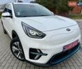 Білий Кіа Niro, об'ємом двигуна 0 л та пробігом 89 тис. км за 18950 $, фото 4 на Automoto.ua