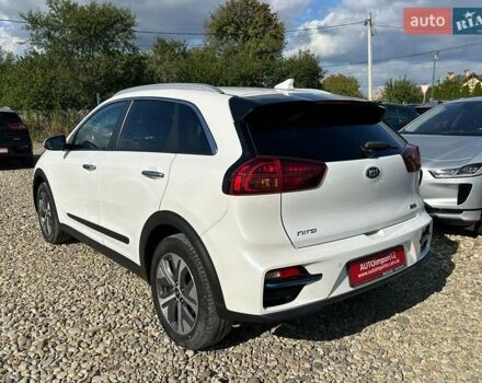Білий Кіа Niro, об'ємом двигуна 0 л та пробігом 62 тис. км за 24400 $, фото 17 на Automoto.ua