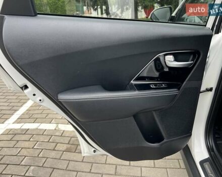 Белый Киа Niro, объемом двигателя 0 л и пробегом 146 тыс. км за 19799 $, фото 30 на Automoto.ua