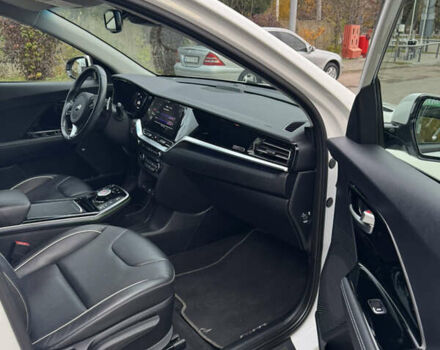 Белый Киа Niro, объемом двигателя 0 л и пробегом 101 тыс. км за 21200 $, фото 13 на Automoto.ua
