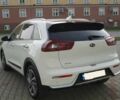 Белый Киа Niro, объемом двигателя 1.6 л и пробегом 98 тыс. км за 12400 $, фото 3 на Automoto.ua