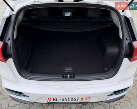 Білий Кіа Niro, об'ємом двигуна 0 л та пробігом 141 тис. км за 19499 $, фото 51 на Automoto.ua