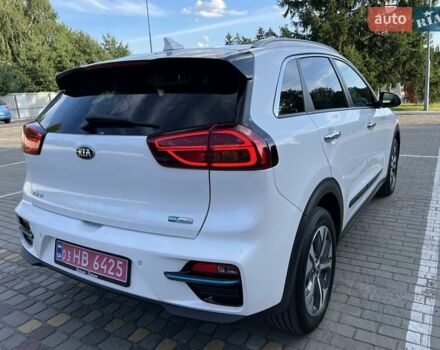 Белый Киа Niro, объемом двигателя 0 л и пробегом 83 тыс. км за 19499 $, фото 6 на Automoto.ua