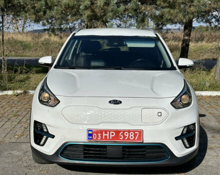 Киа Niro 2020 в Львове на Automoto.ua Белый Киа Niro, объемом двигателя 0 л и пробегом 129 тыс. км за 18350 $, фото 3 на Automoto.ua