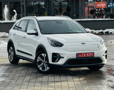 Білий Кіа Niro, об'ємом двигуна 0 л та пробігом 117 тис. км за 19750 $, фото 1 на Automoto.ua