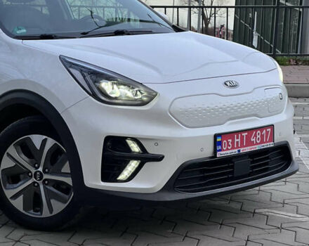 Белый Киа Niro, объемом двигателя 0 л и пробегом 103 тыс. км за 19500 $, фото 2 на Automoto.ua