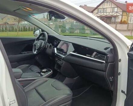 Білий Кіа Niro, об'ємом двигуна 0 л та пробігом 127 тис. км за 19999 $, фото 38 на Automoto.ua