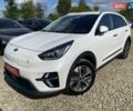 Білий Кіа Niro, об'ємом двигуна 0 л та пробігом 112 тис. км за 22900 $, фото 12 на Automoto.ua