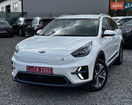 Киа Niro 2020 в Львове на Automoto.ua Белый Киа Niro, объемом двигателя 0 л и пробегом 95 тыс. км за 20450 $, фото 1 на Automoto.ua