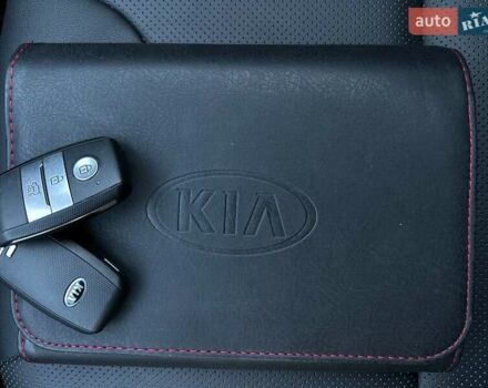 Білий Кіа Niro, об'ємом двигуна 0 л та пробігом 62 тис. км за 24400 $, фото 68 на Automoto.ua