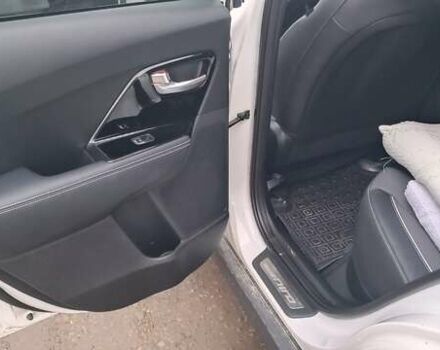 Белый Киа Niro, объемом двигателя 0 л и пробегом 144 тыс. км за 18800 $, фото 13 на Automoto.ua