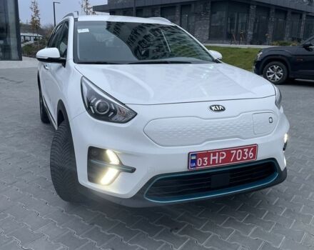 Білий Кіа Niro, об'ємом двигуна 0 л та пробігом 106 тис. км за 19500 $, фото 2 на Automoto.ua