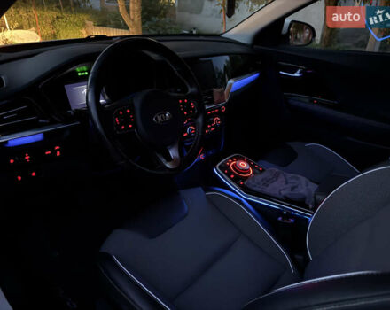 Білий Кіа Niro, об'ємом двигуна 0 л та пробігом 152 тис. км за 18500 $, фото 54 на Automoto.ua