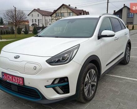 Білий Кіа Niro, об'ємом двигуна 0 л та пробігом 127 тис. км за 19999 $, фото 8 на Automoto.ua